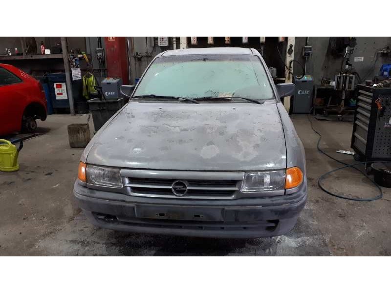 opel astra f berlina del año 1993