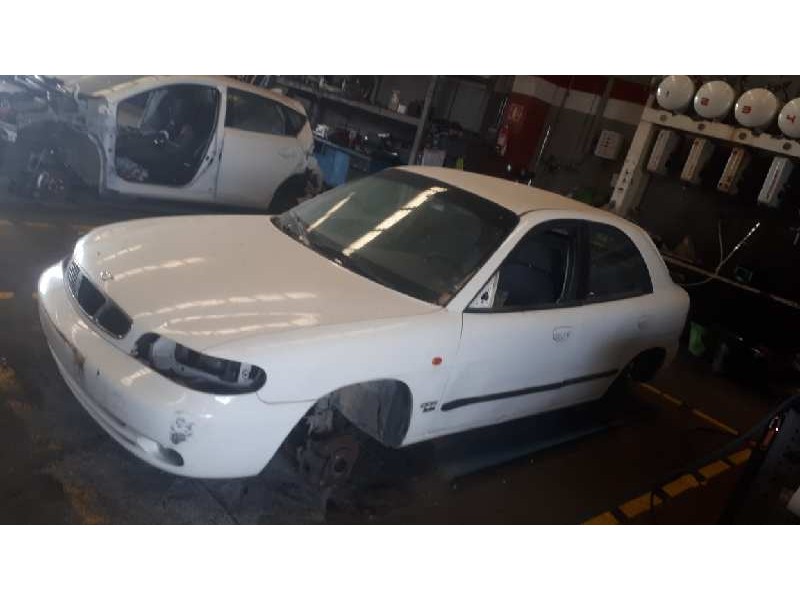 daewoo nubira berlina del año 1999