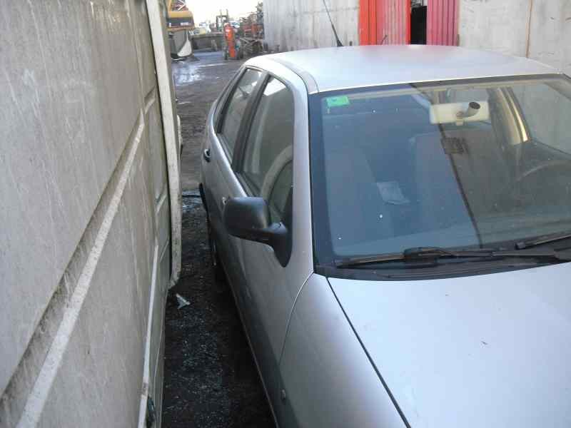 seat cordoba berlina (6k2) del año 2000