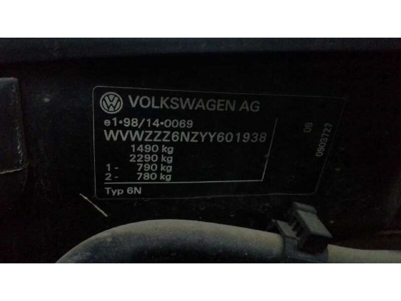 volkswagen polo berlina (6n2) del año 2000