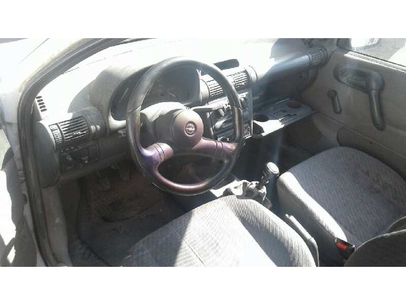 opel corsa b del año 1995