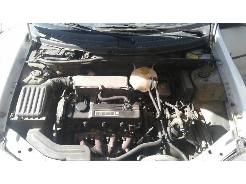 opel corsa b del año 1995