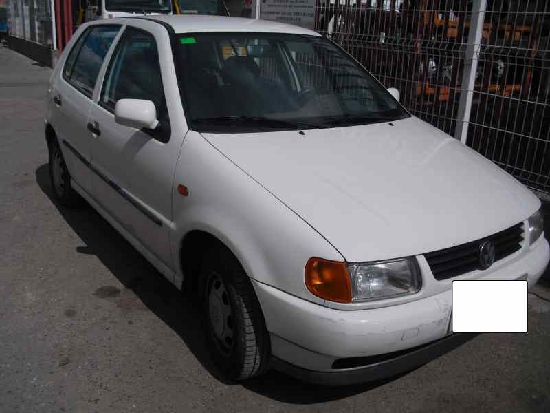 volkswagen polo berlina (6n1) del año 1997