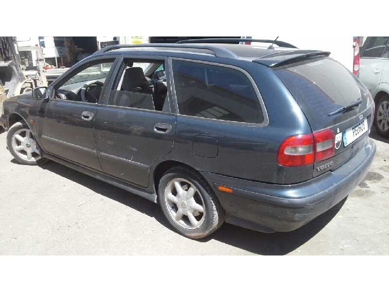 volvo v40 familiar del año 1996