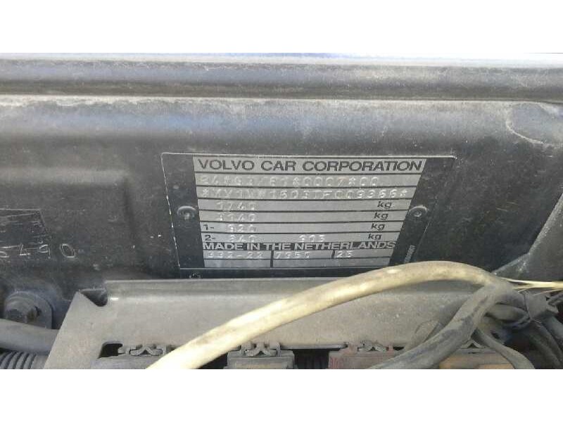 volvo v40 familiar del año 1996