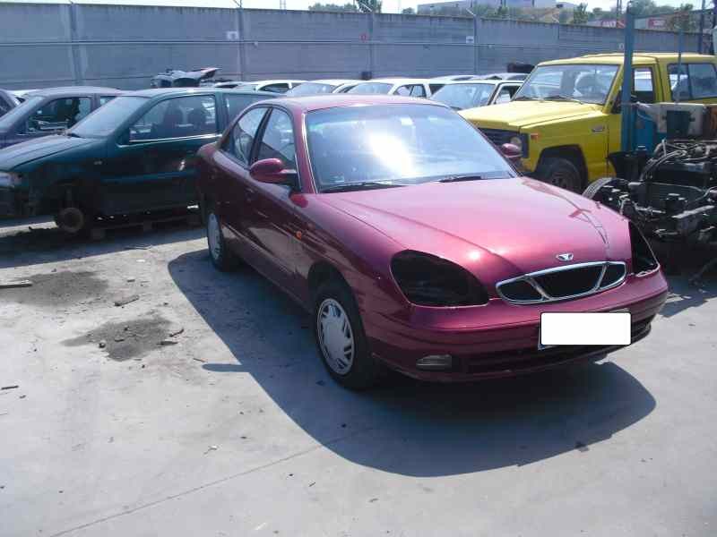 daewoo nubira berlina del año 1999