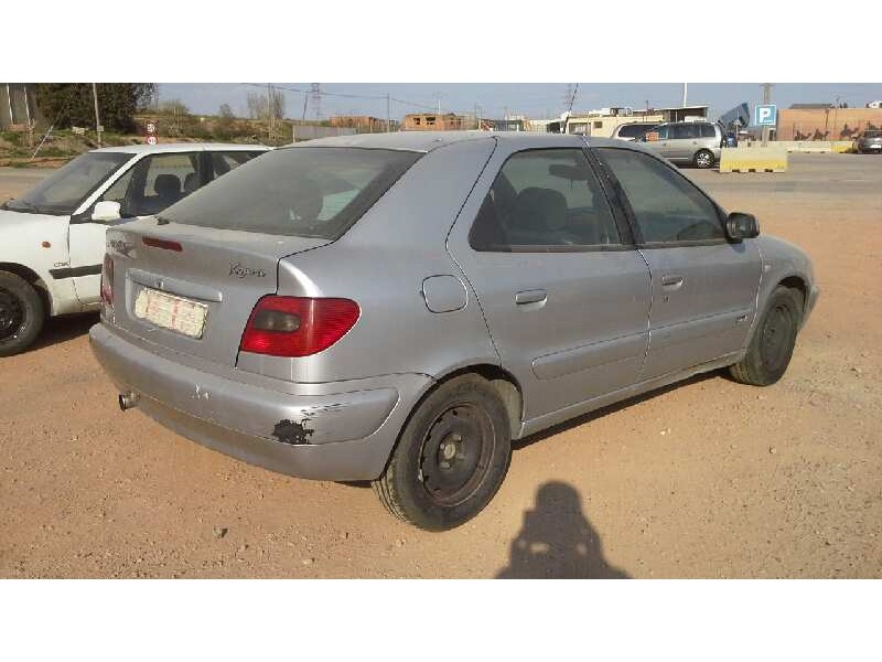citroën xsara berlina del año 1999