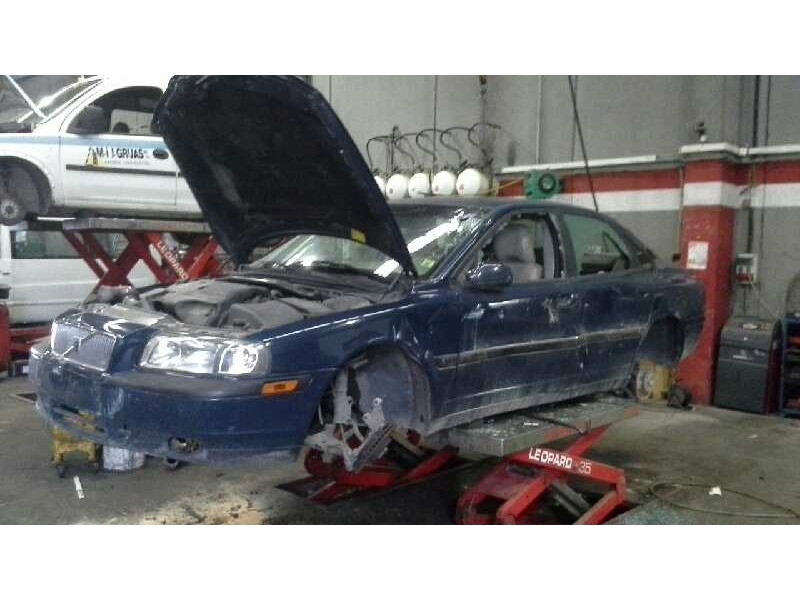 volvo s80 berlina del año 2000