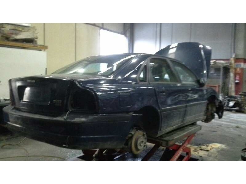 volvo s80 berlina del año 2000