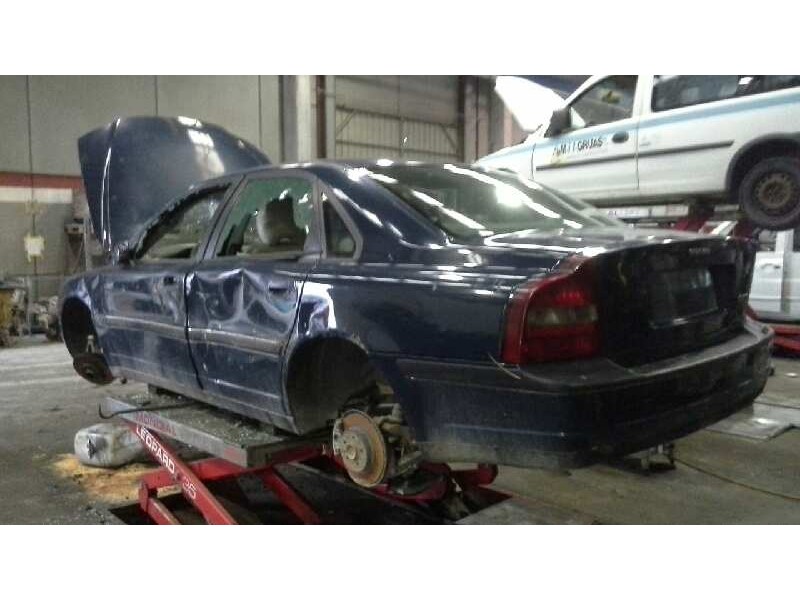 volvo s80 berlina del año 2000