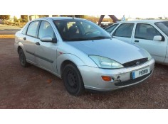 ford focus berlina (cak) del año 2000