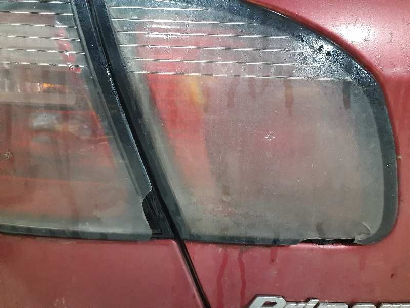 nissan primera berlina (p11) del año 1999