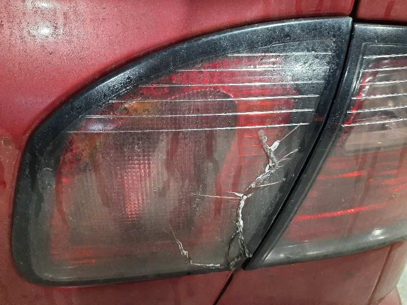 nissan primera berlina (p11) del año 1999