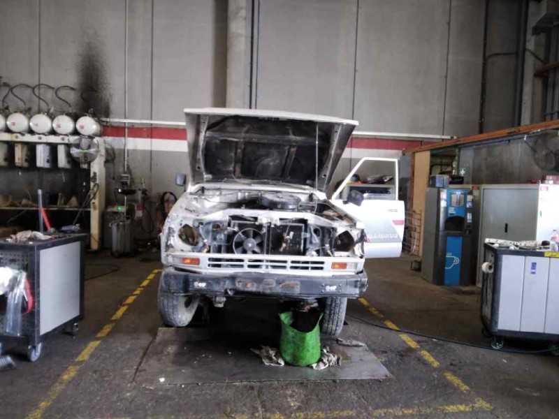 nissan patrol (k/w160) del año 1988