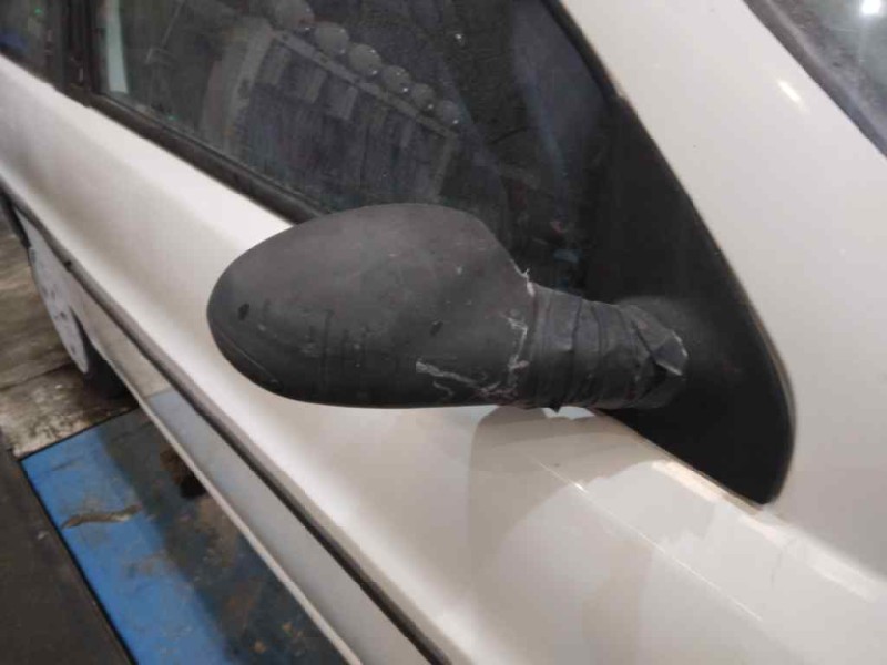 lancia y del año 1996