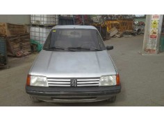 peugeot 205 berlina del año 1986