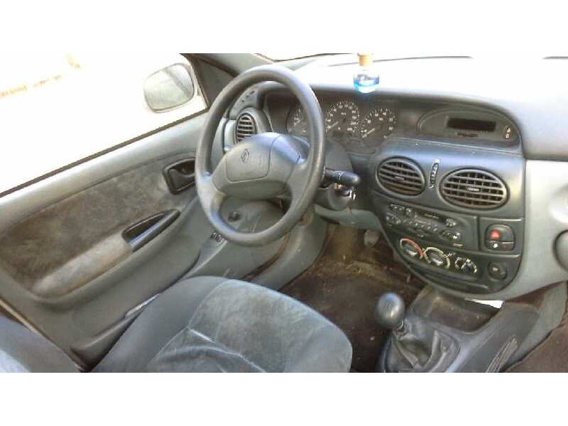 renault megane i fase 2 classic (la..) del año 1998