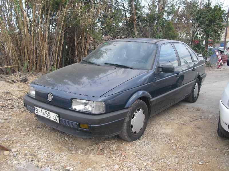 volkswagen passat berlina (312) del año 1989