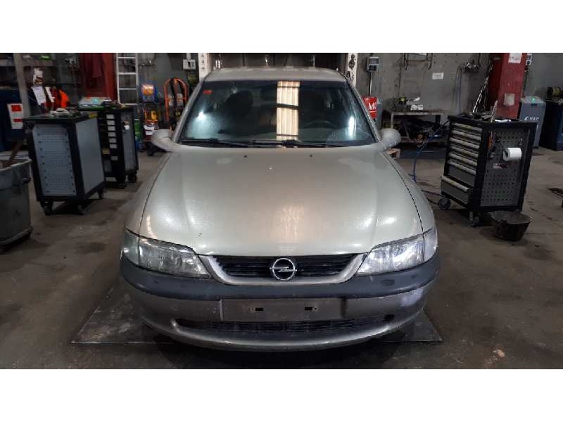 opel vectra b berlina del año 1997