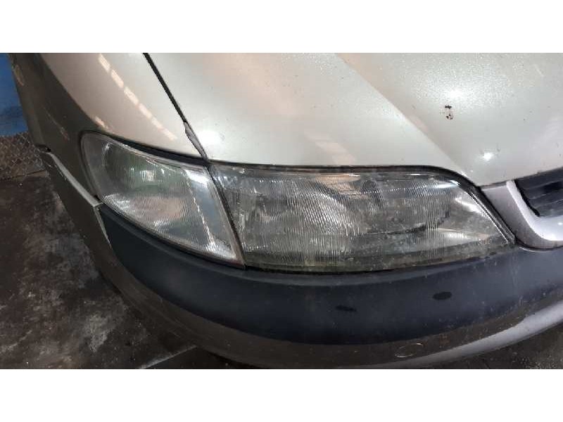 opel vectra b berlina del año 1997