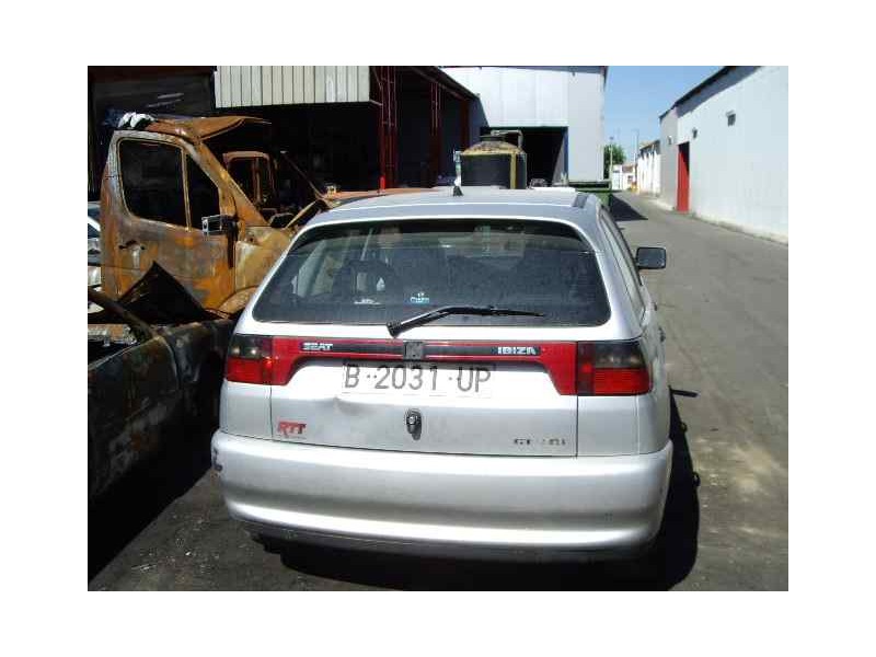 seat ibiza (6l1) del año 2002