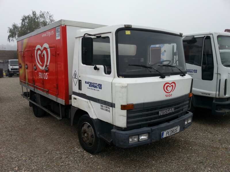 nissan l-80.09 del año 1989