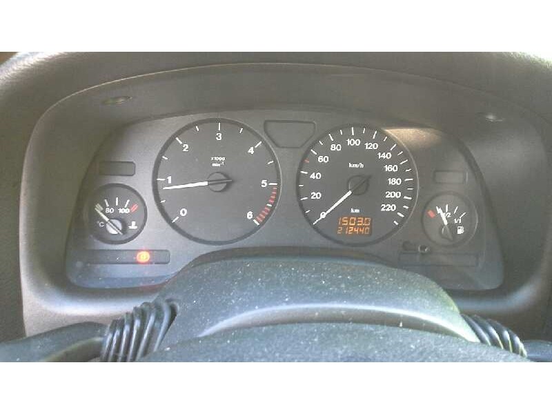 opel astra g berlina del año 2000