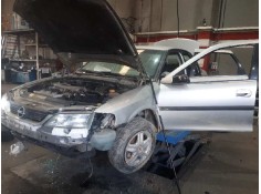 opel vectra b berlina del año 1996