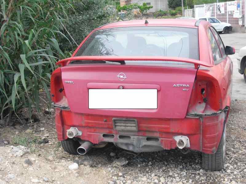opel astra g berlina del año 1998