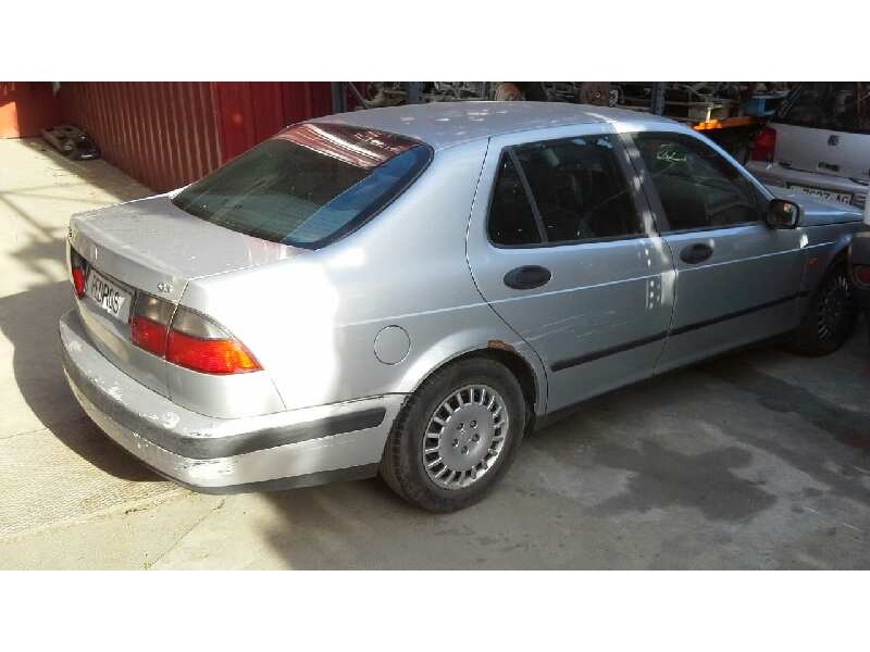 saab 9-5 berlina del año 1998