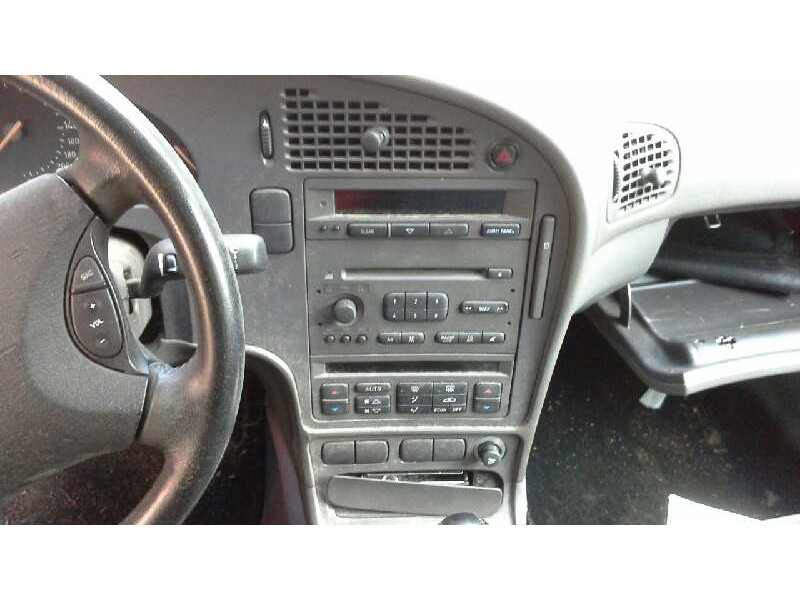 saab 9-5 berlina del año 1998