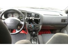 nissan primera berlina (p11) del año 2000 2