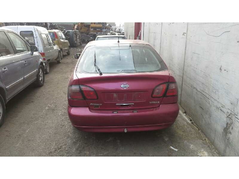 nissan primera berlina (p11) del año 2000