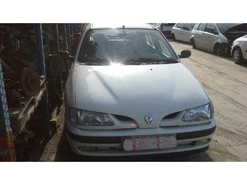 renault megane i berlina hatchback (ba0) del año 1996