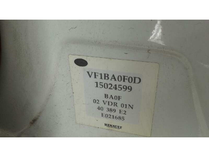 renault megane i berlina hatchback (ba0) del año 1996