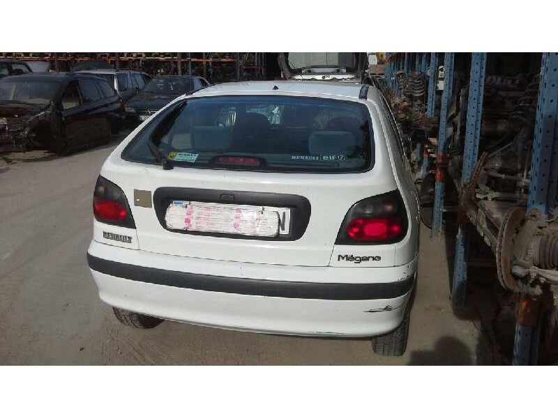 renault megane i berlina hatchback (ba0) del año 1996