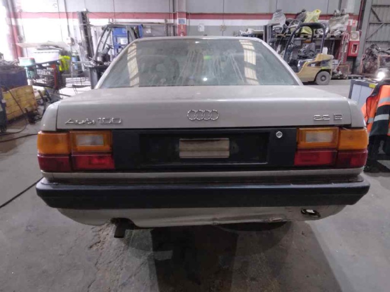 audi 100 berlina (443) del año 1989