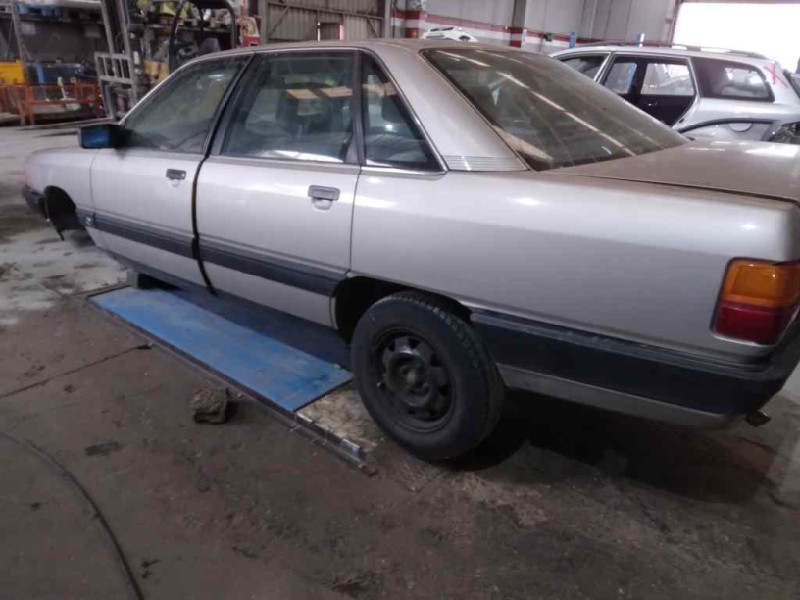 audi 100 berlina (443) del año 1989