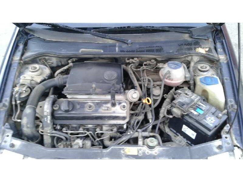 volkswagen polo berlina (6n1) del año 1998