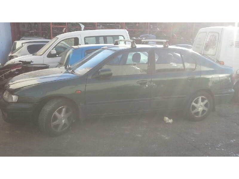 nissan primera berlina (p11) del año 1998