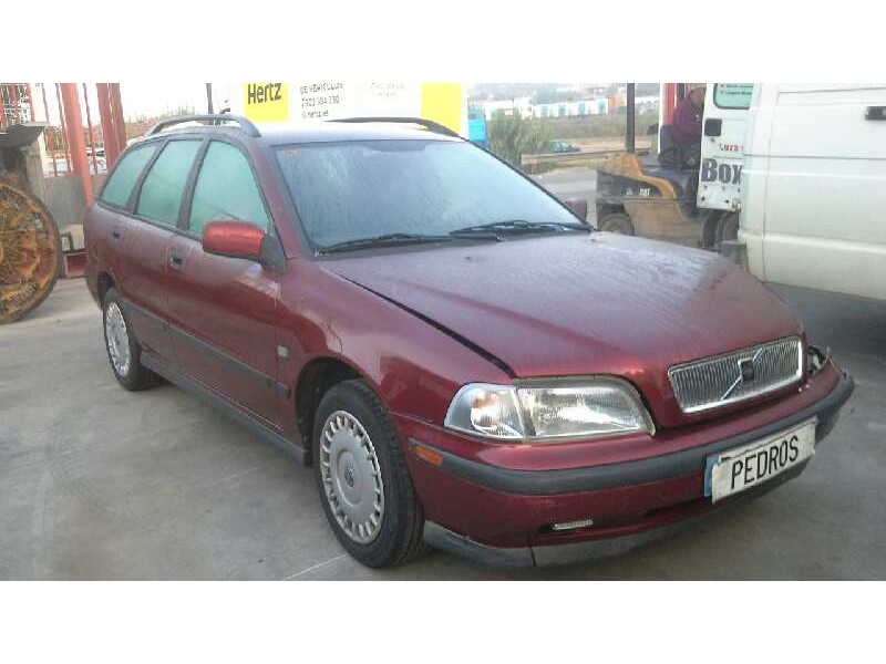volvo v40 familiar del año 1998