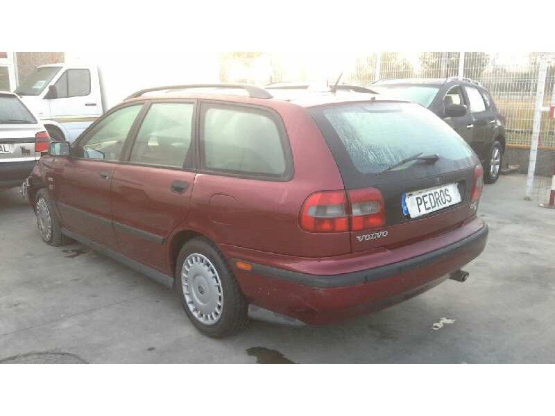 volvo v40 familiar del año 1998