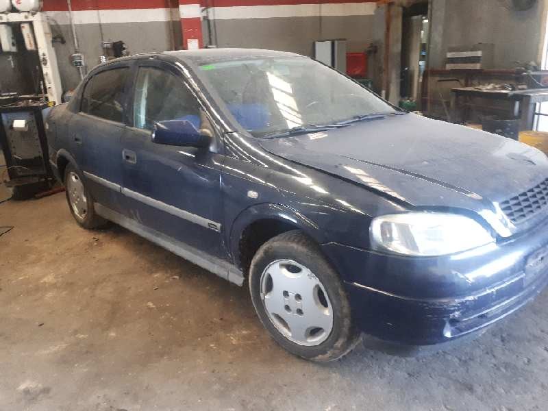 opel astra g berlina del año 1999