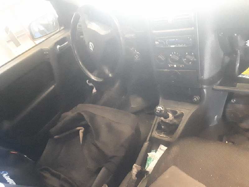 opel astra g berlina del año 1999