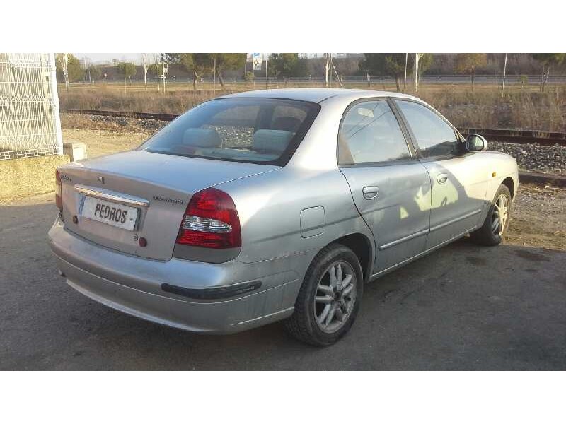 daewoo nubira berlina del año 1999