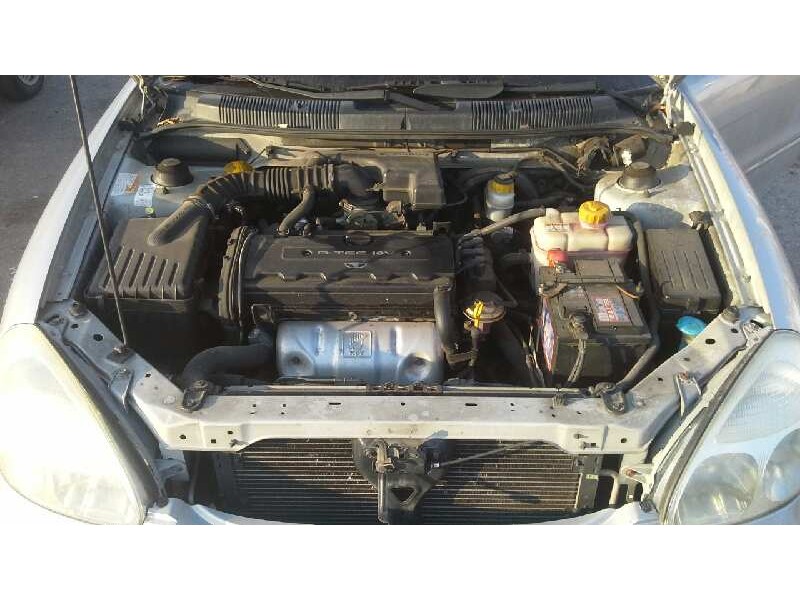 daewoo nubira berlina del año 1999