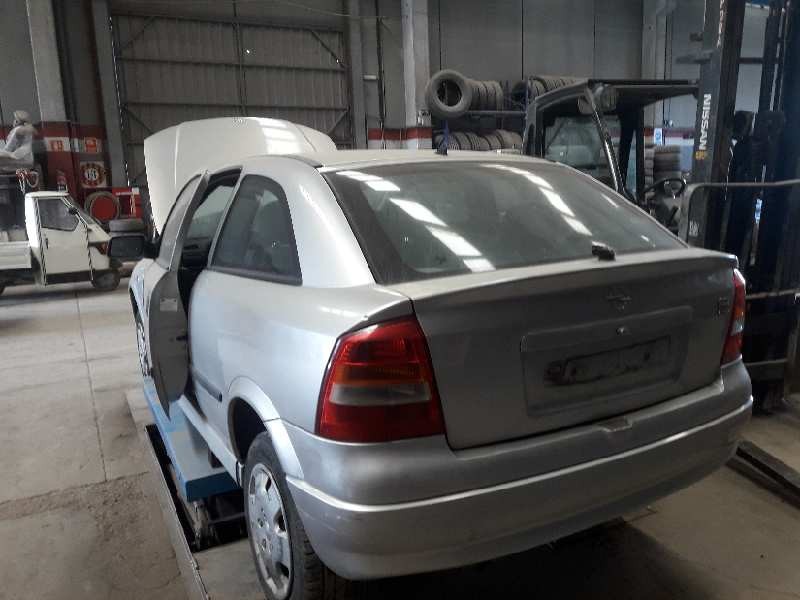 opel astra g berlina del año 1999