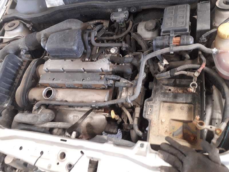 opel astra g berlina del año 1999