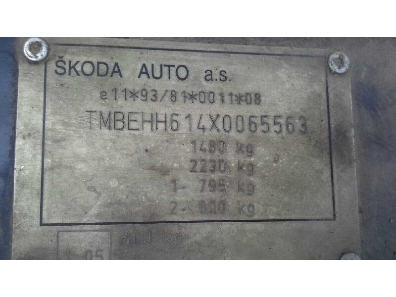 skoda felicia berlina ( 791) del año 1998