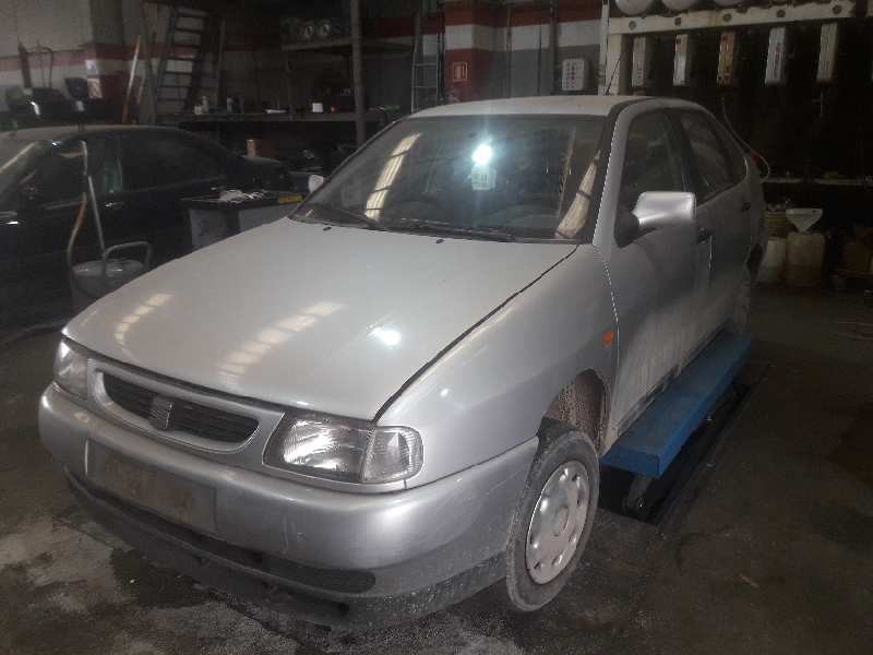 seat cordoba berlina (6k2) del año 1999